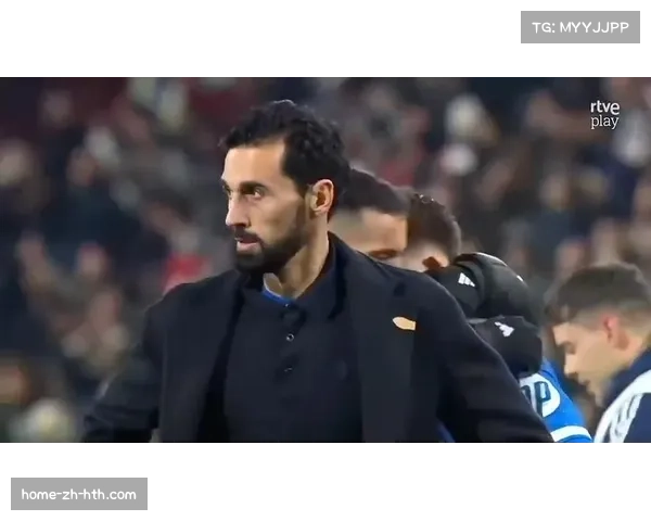 皇马边路攻防均衡调配，阿韦洛亚让对手防线直面高压